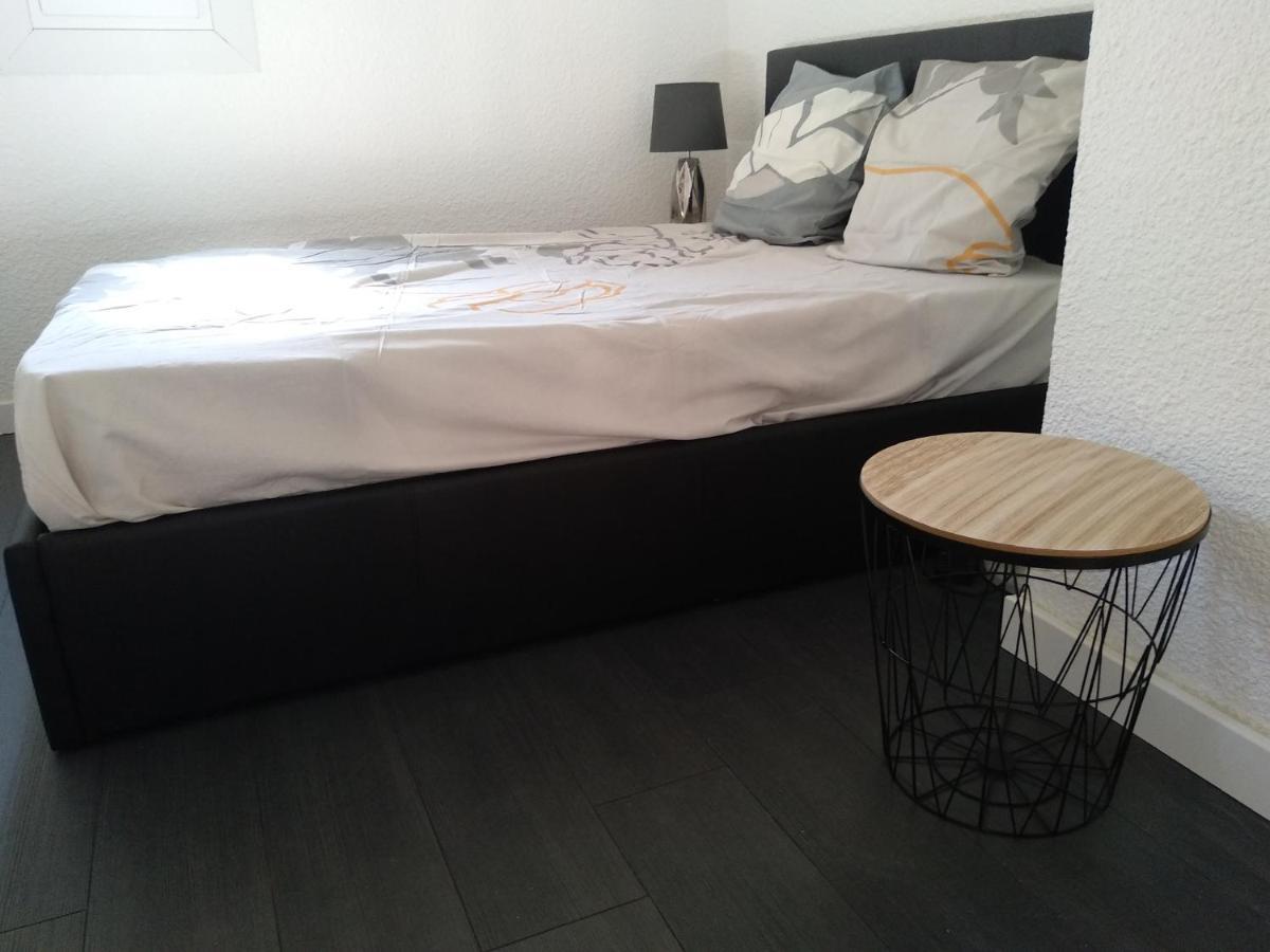 Apartamento Duplex vieux port - mesures sanitaires supplémentaires Marsella Exterior foto